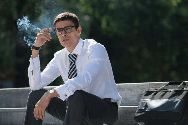 Why Business Professionals Prefer Davidoff Gold Cigarettes