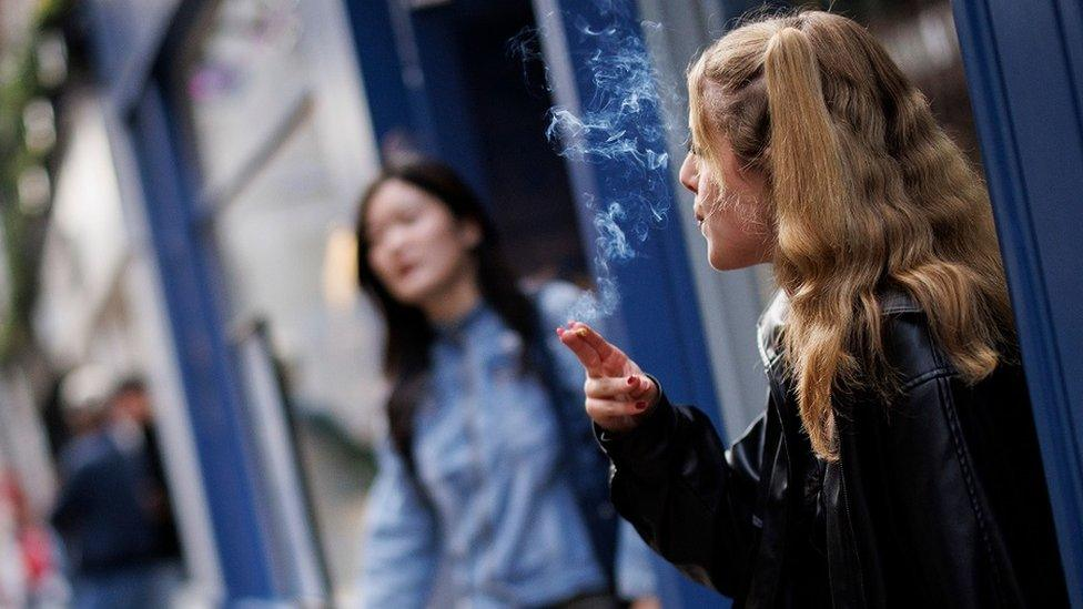 Low Smell Cigarettes Exposed: Real Reviews & Shocking Truth