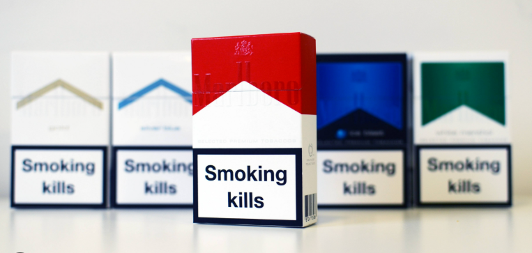 Marlboro Red vs Gold: Smoke Smell Strength and Room Lingering image 46