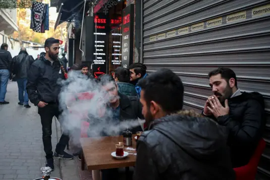 Cigarettes That Don't Stink: Do Slim Cigarettes Produce Less Odor? image 16